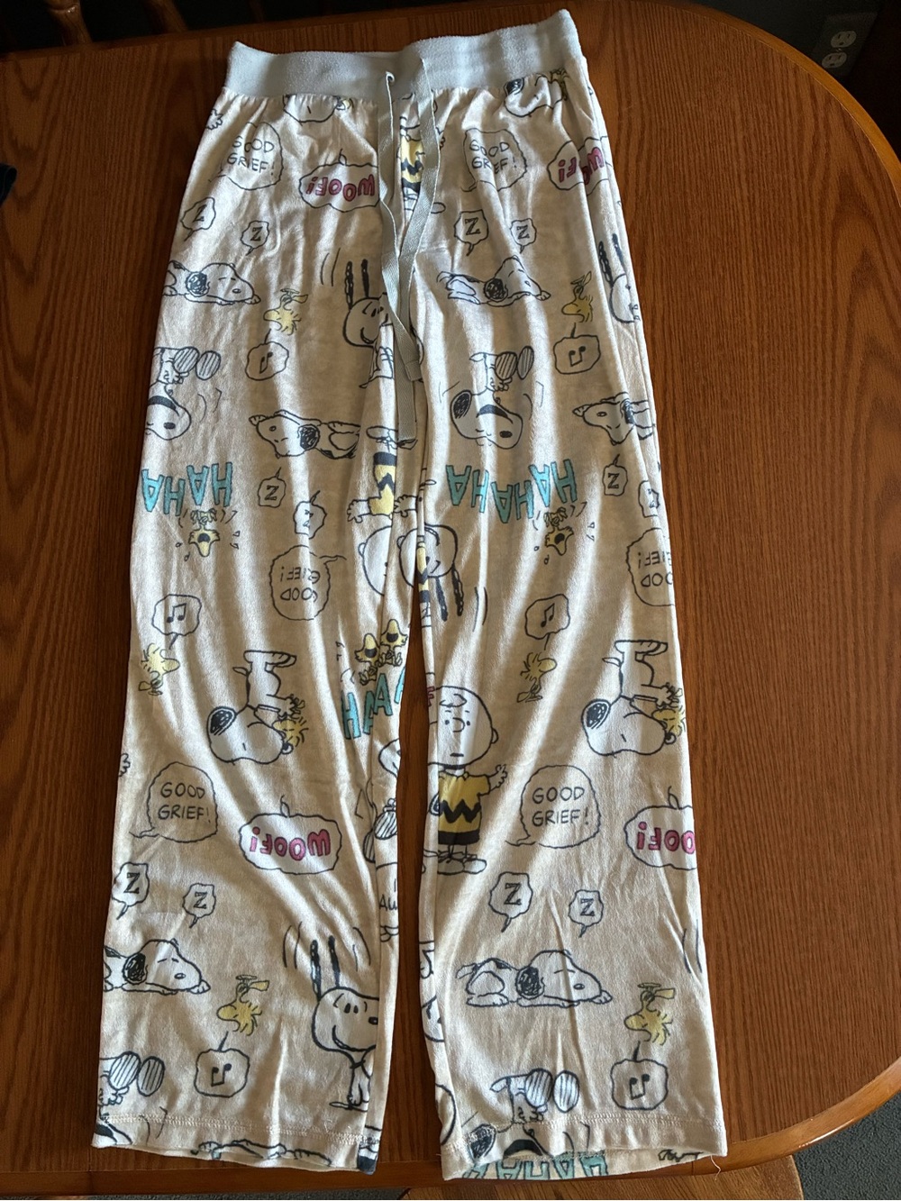 Peanuts Beige Snoopy & Woodstock Lounge Pants with Colorful Comic Accents